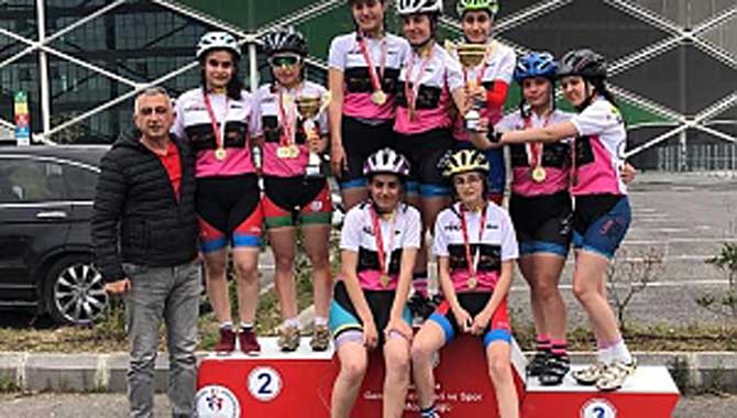 Okullu Pedalların Ödül Sevinci