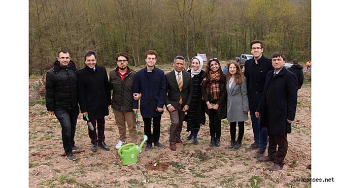 Sakarya Barosu vefat eden meslektaşlarını unutmadı