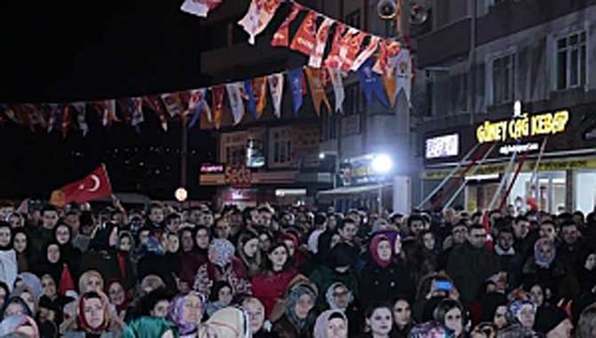 Seçim Yasaklarına Saatler Kala Serdivan’da Dev Miting