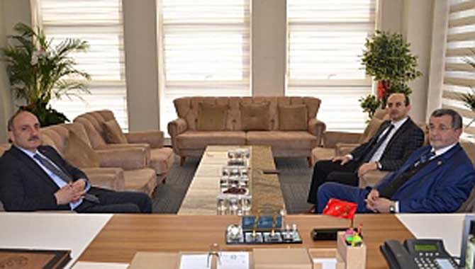 Standartları Yüksek Bir Erenler