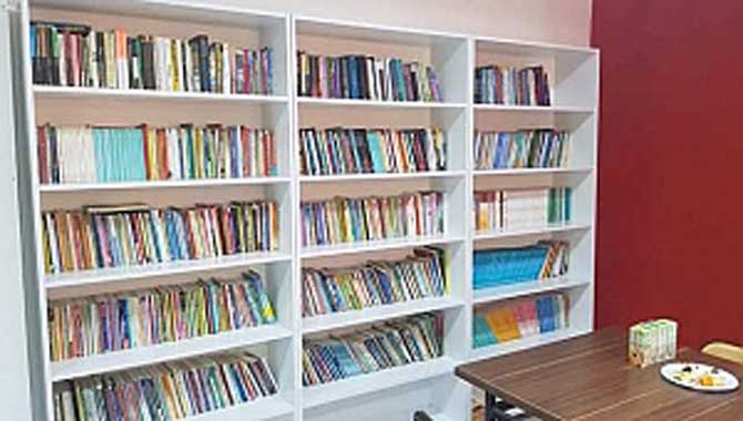 Taraklı’da Şehit Polis Memuru Fatih Esin Ertürk Kütüphanesi Açıldı