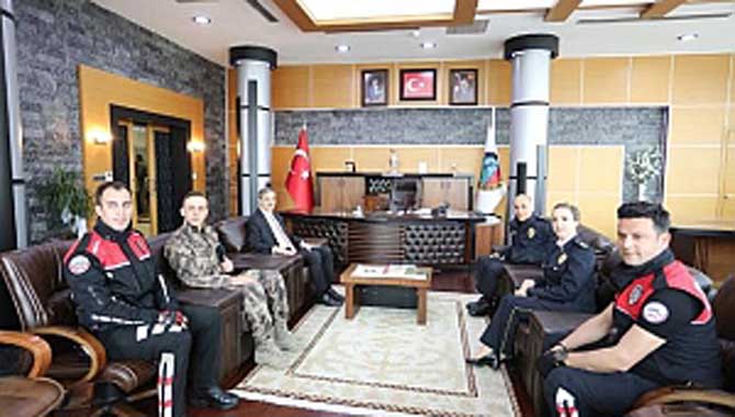 Türk Polisi Huzur ve Güvenin Teminatıdır