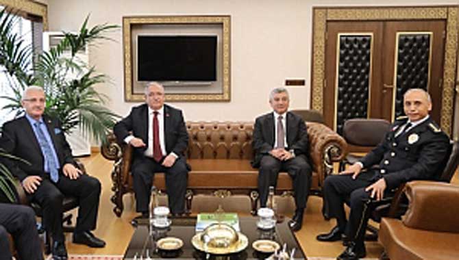 Vali Nayir’den Emniyet Müdürlüğüne Polis Haftası Ziyareti