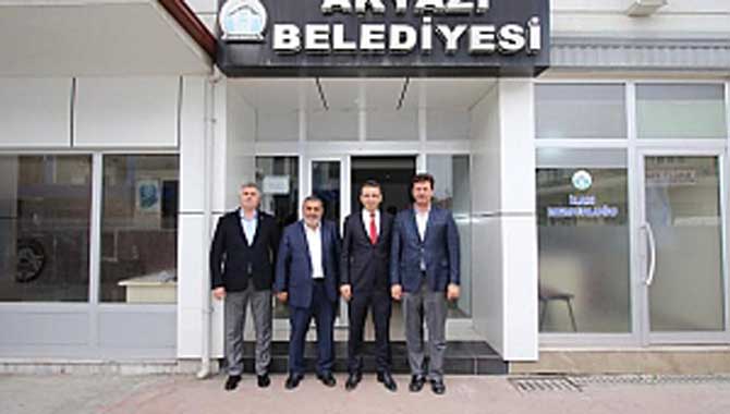 YAKUP GÜNEY’DEN AKYAZI BELEDİYE BAŞKAN’I BİLAL SOYKAN’A HAYIRLI OLSUN ZİYARETİ