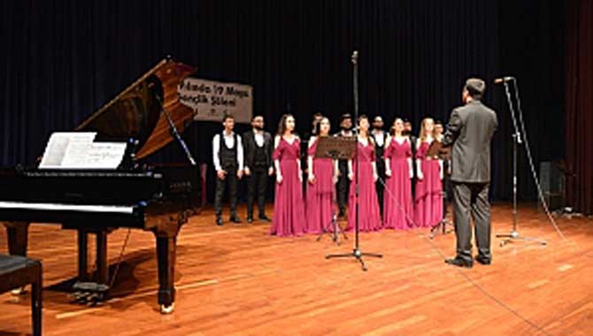 19 Mayıs Gençlik Şöleni