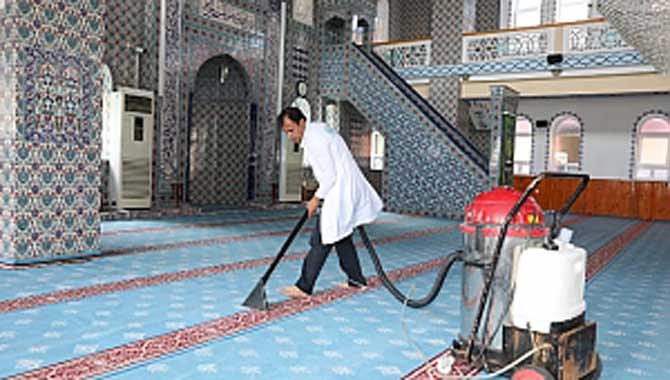 Adapazarı’nda Ramazan Temizliği