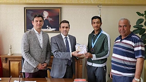 Başarı Ödülsüz Kalmadı