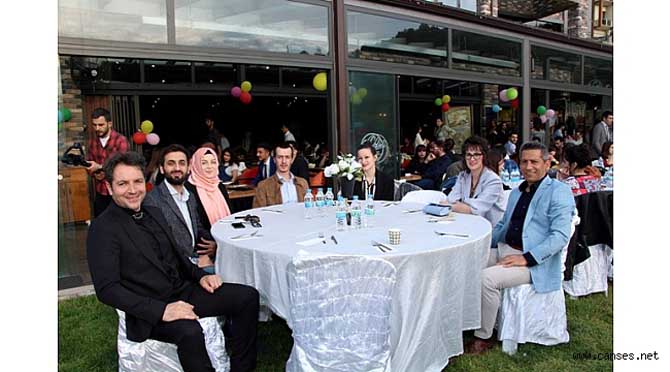 Başkan Burak Hukuk Fakültesi öğrencileriyle bir araya geldi