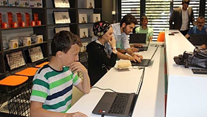 Geleceğin Dijital Dönüşüm Liderleri Sakarya'dan Yetişiyor