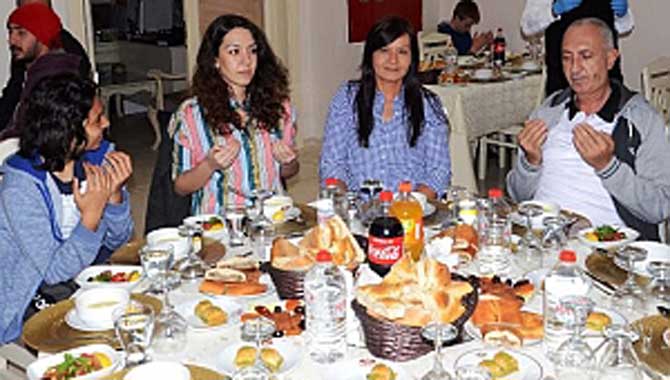 Hüseyin Eser’den Geleneksel İftar