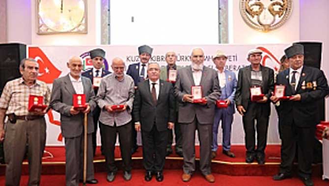 Kıbrıs Gazilerine Beratları ve Madalyaları İftar Programı İle Tevcih Edildi