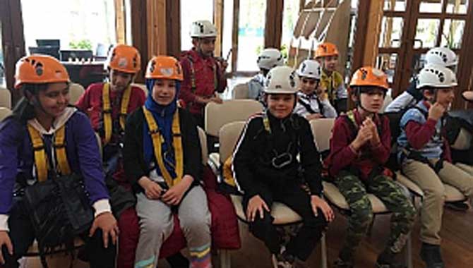 Mehmet Demir İlkokulu Öğrencileri Macerapark'ta Hem Eğlendiler Hem Öğrendiler