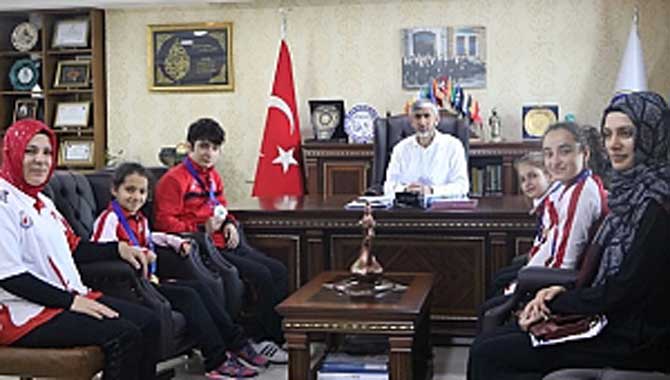 Özsoy Avrupa Şampiyonlarını Ağırladı