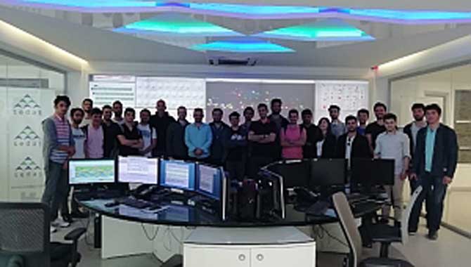 SEDAŞ SCADA MERKEZİNDE KOÜ-ELEKTRİK MÜHENDİSLİĞİ KULÜBÜNÜ AĞIRLADI