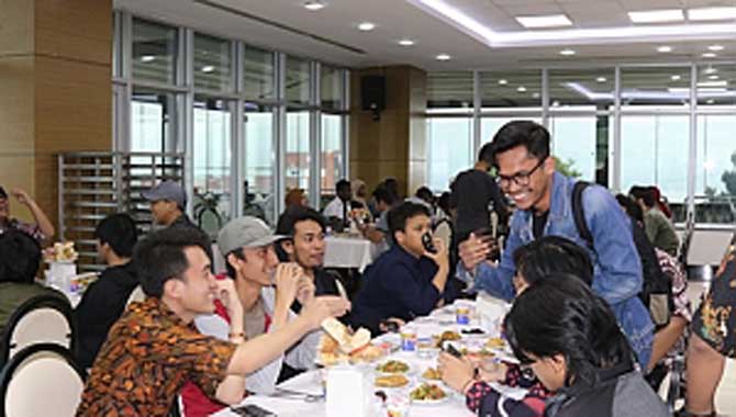 Uluslararası Öğrenciler Geleneksel İftar Yemeğinde Buluştu