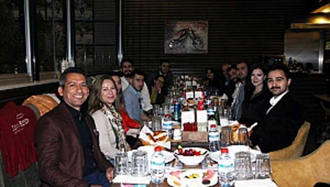 Yasal Masallar Tiyatro Topluluğu iftar programında bir araya geldi