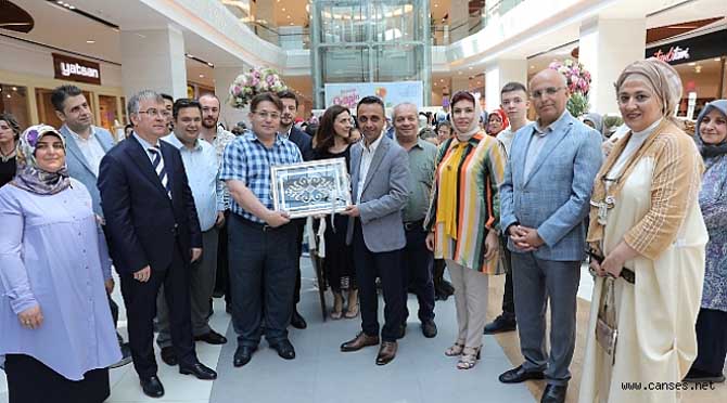 Eserleri Büyük Beğeni Topladı