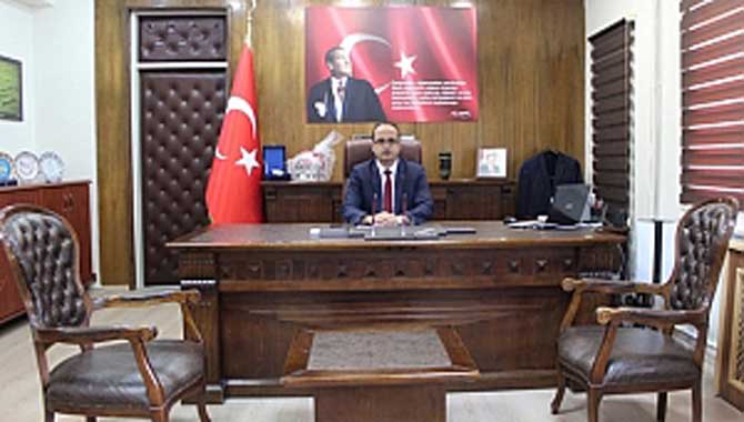 Taraklı Kaymakamlığına vekaleten atanan Abdullah Kurt görevine başladı.