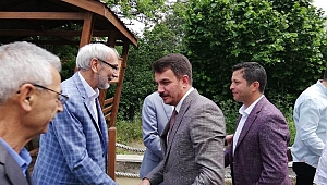 Taraklı Protokolü Rüştiye meydanında bayramlaştı