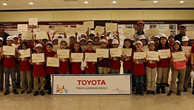 TOYOTA OTOMOTİV SANAYİ TÜRKİYE 2010 YILINDAN BU YANA 13 BİN ÖĞRENCİYİ BİLİNÇLENDİRDİ