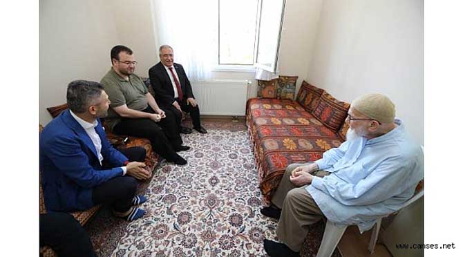 Vali Nayir’den Ahmet Tomor’a Ziyaret