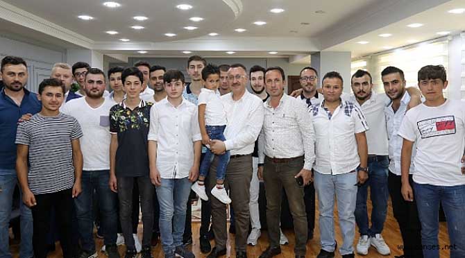 Adapazarı Daha Güzel Günlere Gençlerimizle Ulaşacak