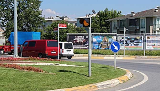 Trafik ışıklarında kontrollü sağa dönüş dönemi