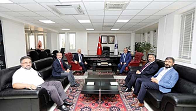 Eskişehir Valisi Çakacak’tan Vali Nayir’e Ziyaret