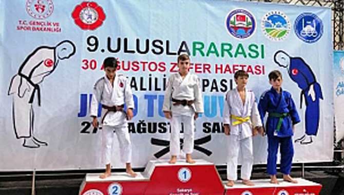 İŞTE ZAFER KUPASINDA TÜM DERECELER