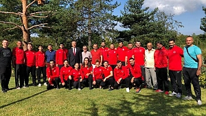 ‘Milli sporcularımız başımızın tacıdır’