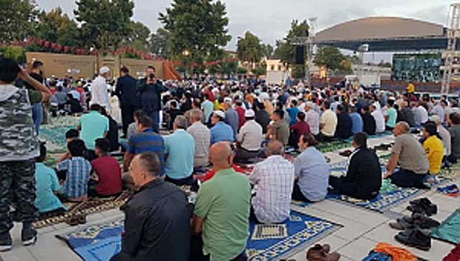 Sakarya'da Kurban Bayramı Namazı