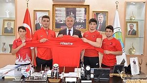 Şampiyonlardan Babaoğlu’ na ziyaret