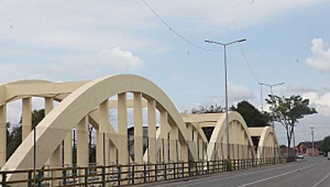 Tarihi Sakarya Köprüsü’ nde bakım çalışması devam ediyor