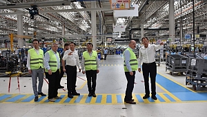 BAŞKAN KILIÇ TÜRK TRAKTÖR’Ü GEZDİ