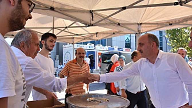 ERENLER’DE AĞIZLAR AŞURE İLE TATLANDI