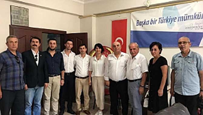 Fatma Kurtuluş, Demokrat Partiyi ziyaret etti.