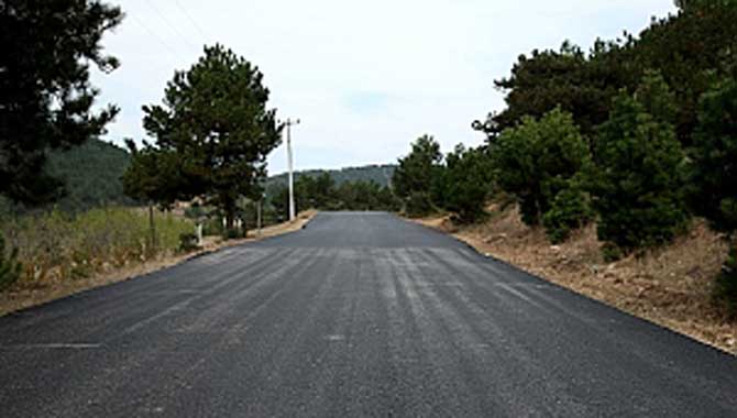 Geyve’nin 3 mahallesinde asfalt memnuniyeti