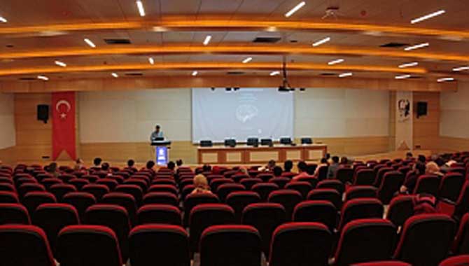 İlahiyat Fakültesinden Çağdaş Felsefi Bilinç Kuramları Atölye Çalışması