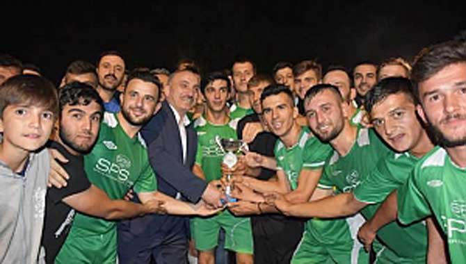 KUPALARINI BAŞKAN KILIÇ’TAN ALDILAR