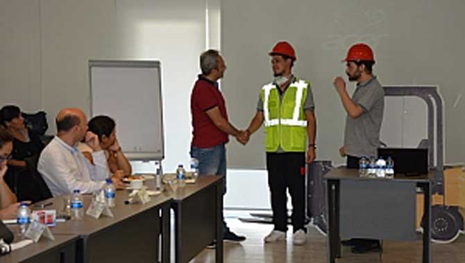 SEDAŞ YÖNETİCİLERİNE DRAMALI İSG LİDERLİK EĞİTİMİ