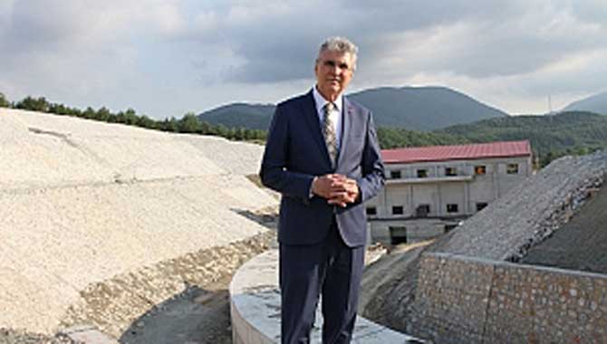 Şehrin yeni laboratuvarında sona doğru