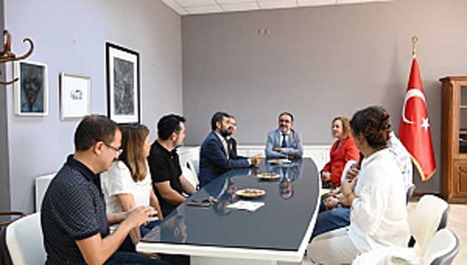 STMF Dekanlığında Devir Teslim