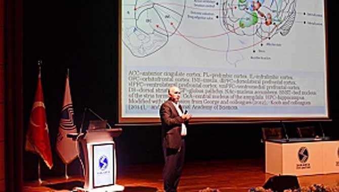 Bağımlılıktan Korunma Yolları Anlatıldı 