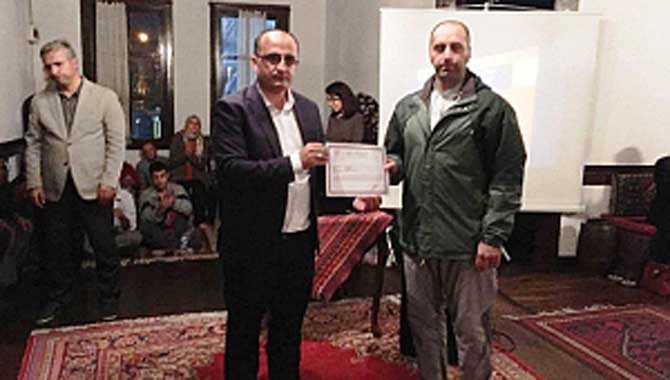 Beden Eğitimi Öğretmeni Burak Şirin’e Başarı Belgesi