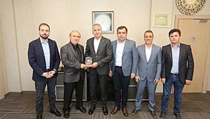 Bilişim sektörüne yatırımlar artmalı