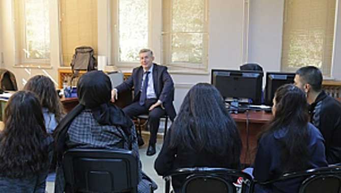 Çorbacı’dan Geleceğin Gazetecilerine Uyarılar