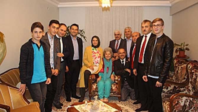 Emekli Öğretmene Ev Ziyareti