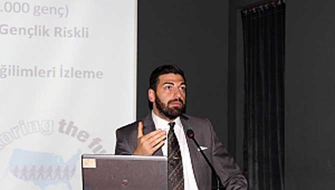 “Fazla teknoloji kullanımı yalnızlık hissini arttırır”