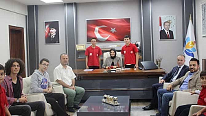 Geleceğin Bilim İnsanlarına Durmuş’tan Başarı Belgesi