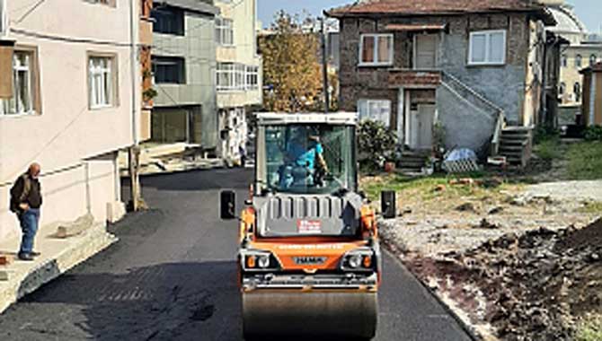 “Karasu Belediyesinin Asfalt Hamlesi Hız Kesmeden Devam Ediyor”